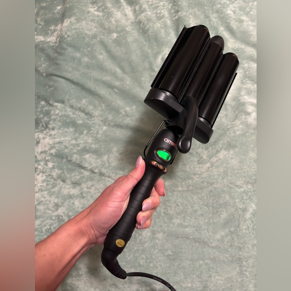 Amika High Tide Deep Wave Hair Crimper